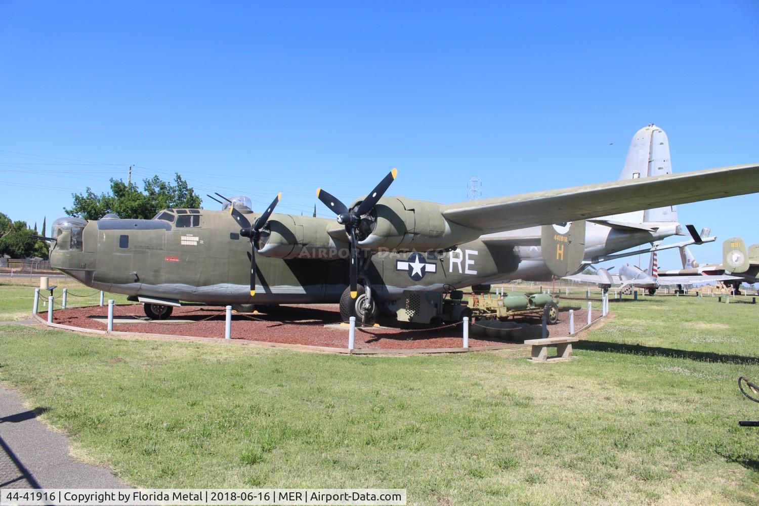 44-41916, 1944 Consolidated B-24M-5-CO Liberator C/N 5852, B-24M