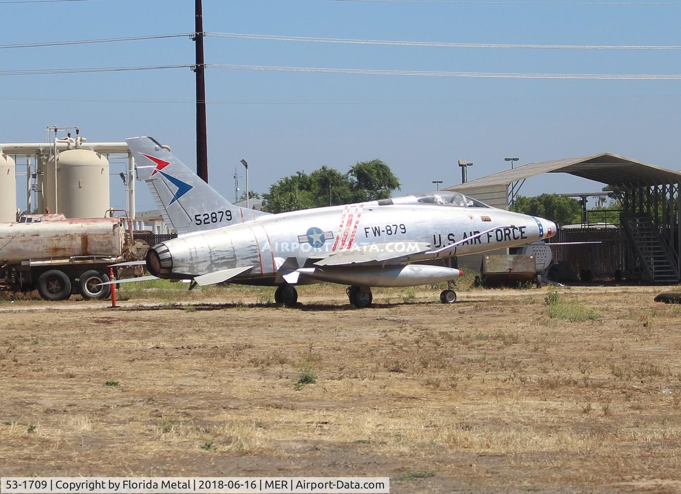 53-1709, North American F-100C C/N 214-1, F-100C