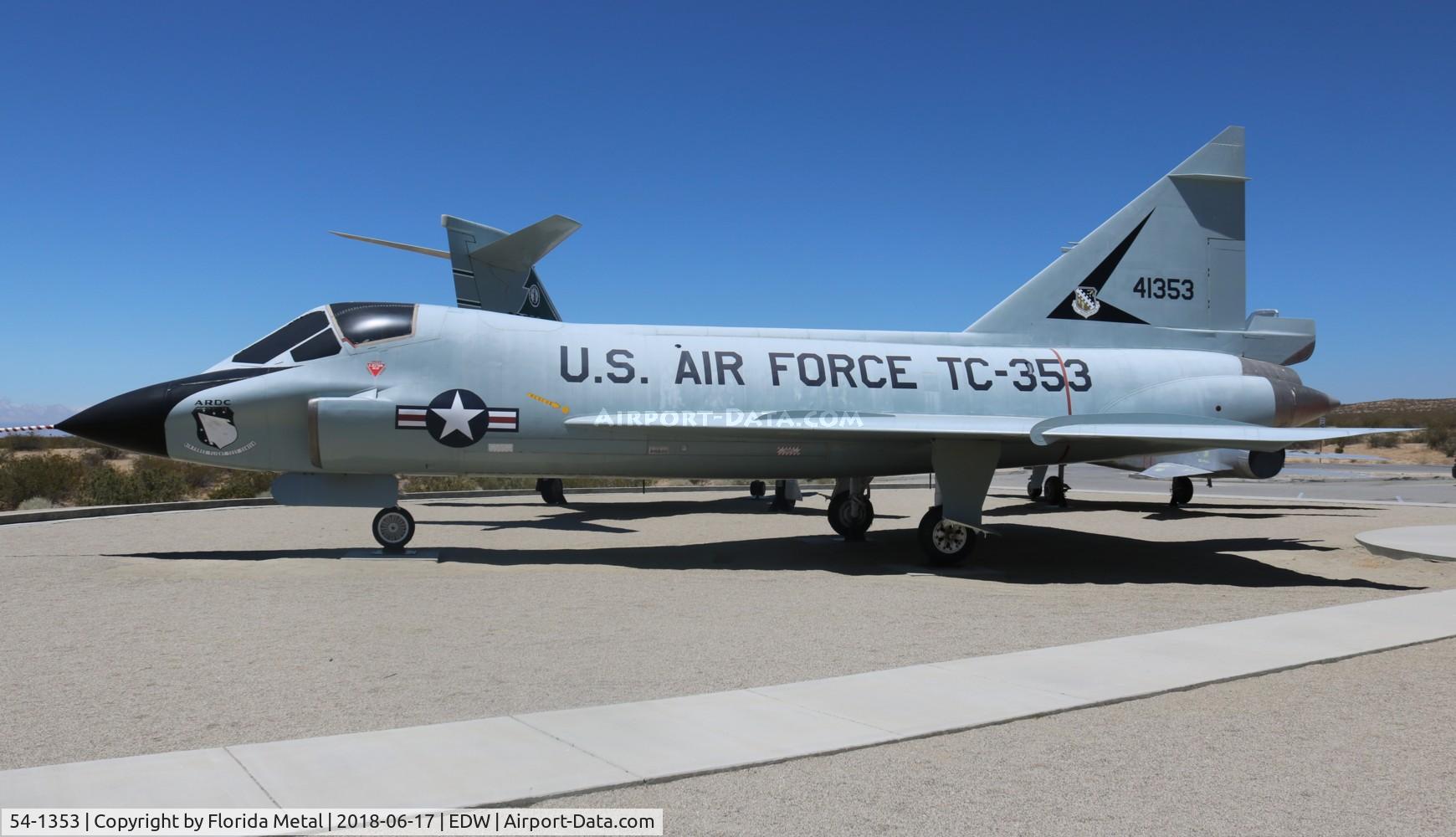 54-1353, 1954 Convair TF-102A Delta Dagger C/N 8-12-3, TF-102A