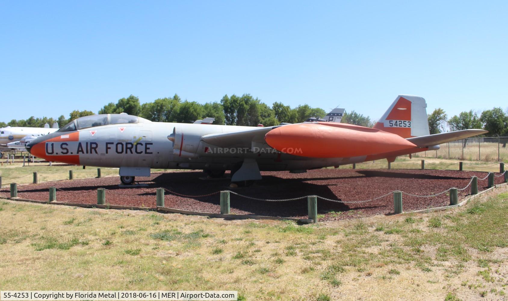 55-4253, 1955 Martin B-57E Canberra C/N 355, B-57E