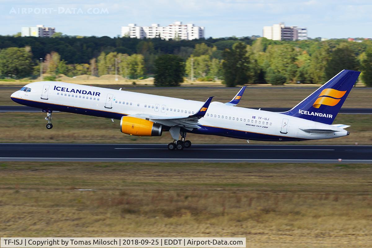 TF-ISJ, 1999 Boeing 757-256 C/N 26249, 