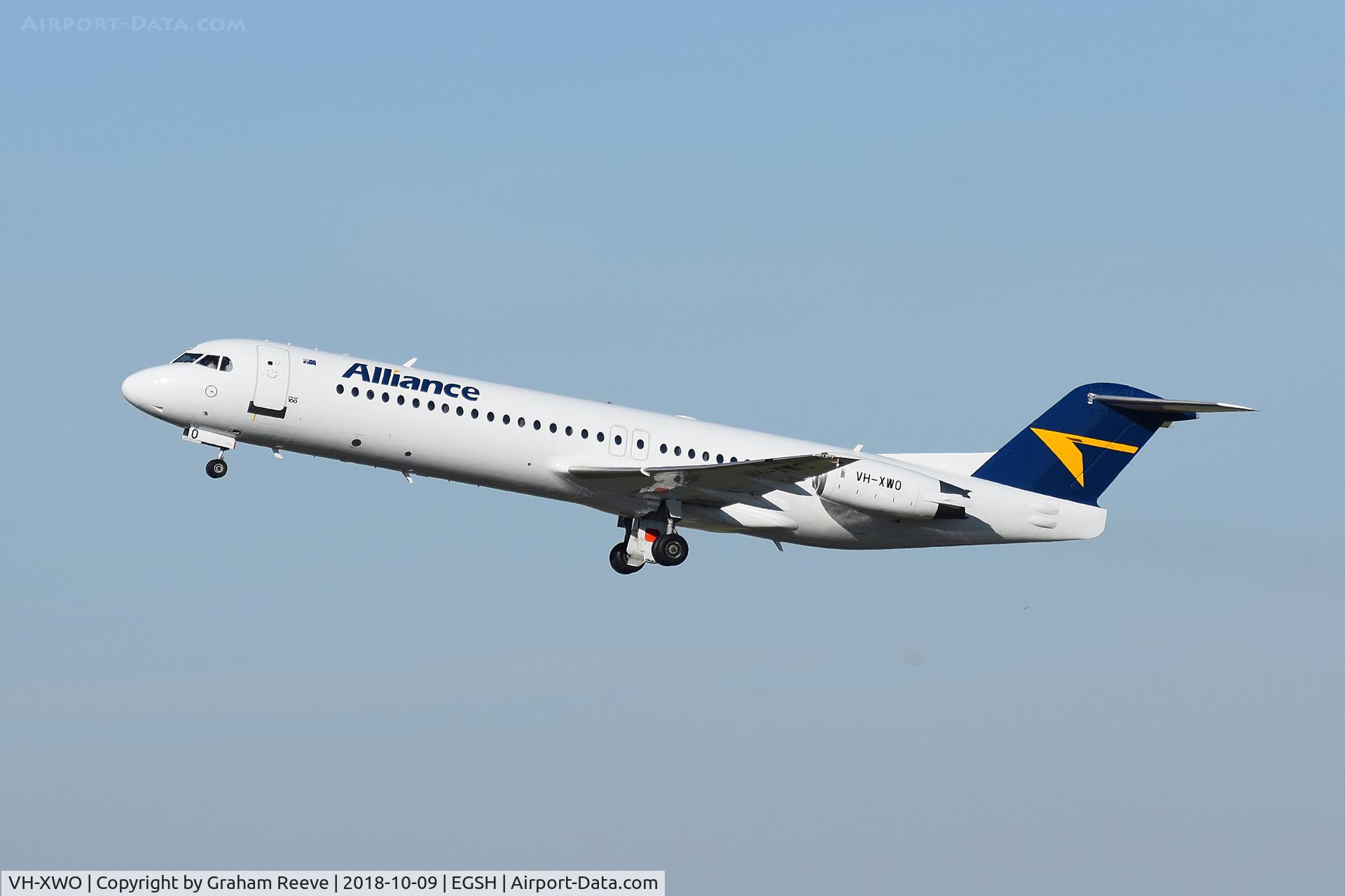 VH-XWO, 1989 Fokker 100 (F-28-0100) C/N 11280, Departing from Norwich.