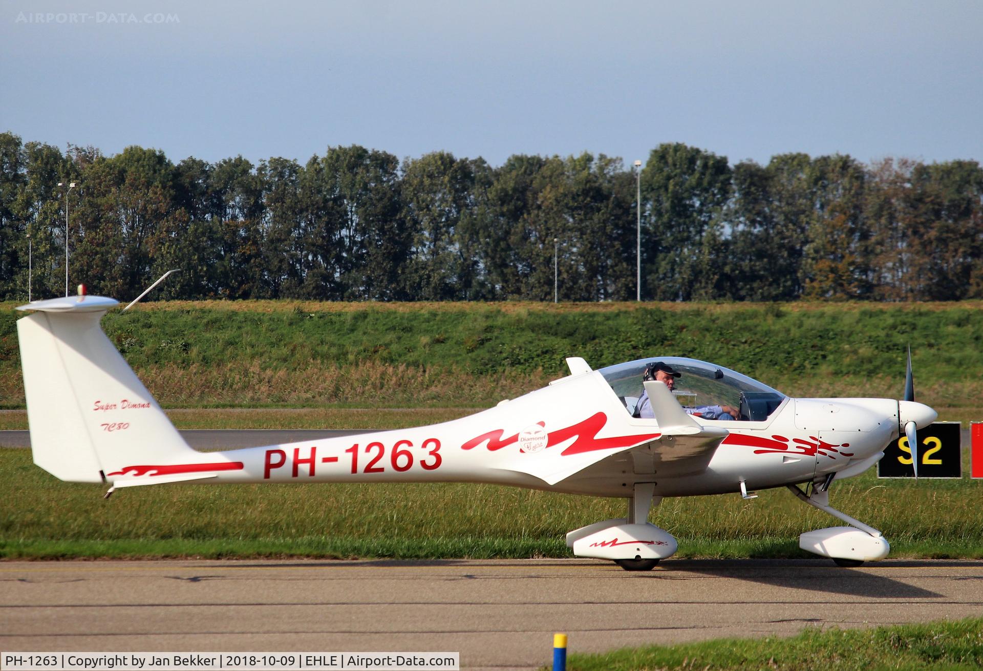 PH-1263, 2002 Diamond HK-36TC Super Dimona C/N 36711, Lelystad Airport
