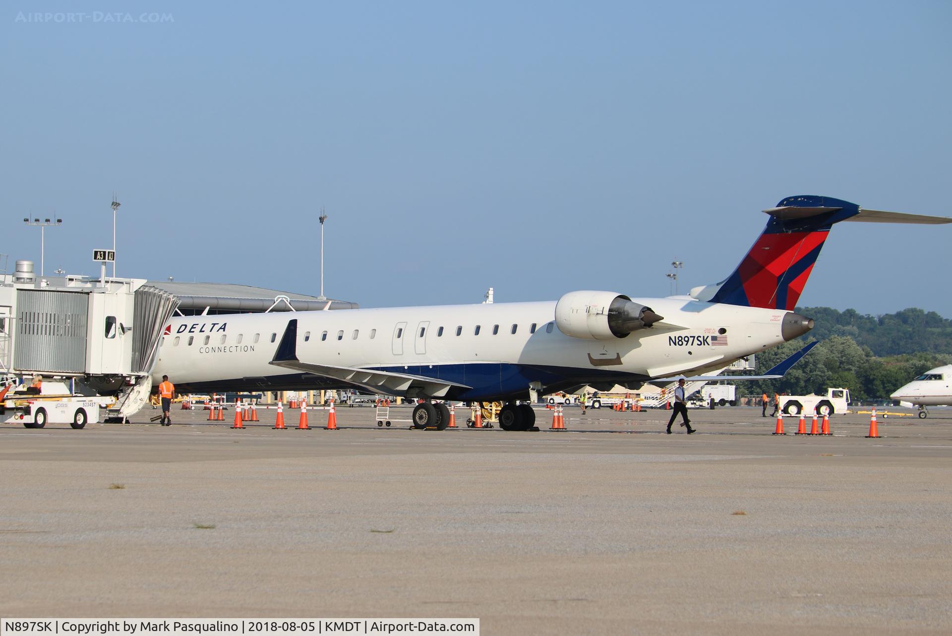 N897SK, 2006 Canadair CRJ-900LR (CL-600-2D24) C/N 15103, CL-600-2D24