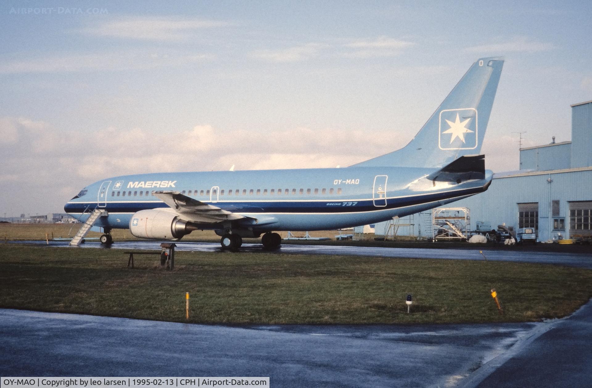 OY-MAO, 1994 Boeing 737-3L9 C/N 27336, Copenhagen 13.2.1995
