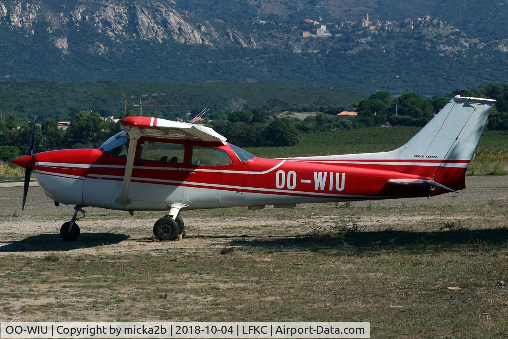OO-WIU, 1972 Reims F172M Skyhawk Skyhawk C/N 0912, Parked
