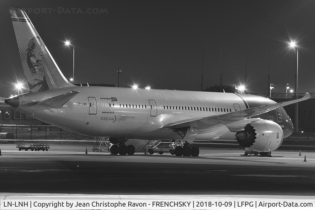 LN-LNH, 2015 Boeing 787-8 Dreamliner Dreamliner C/N 36526, 