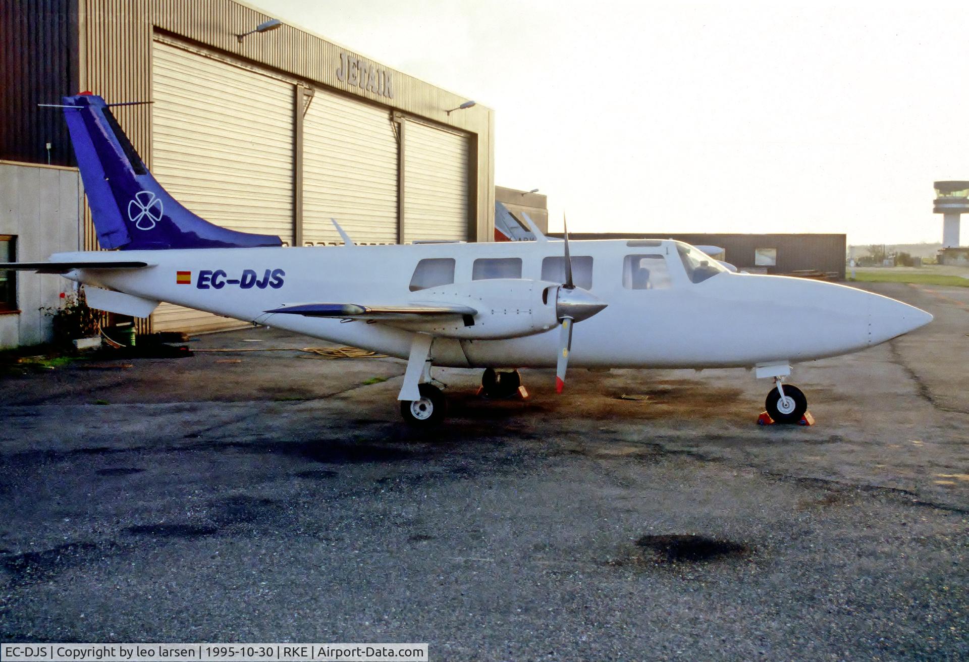 EC-DJS, 1980 Piper PA-61-601 Aerostar C/N 61P-0768-806382, Roskilde 30.10.1995