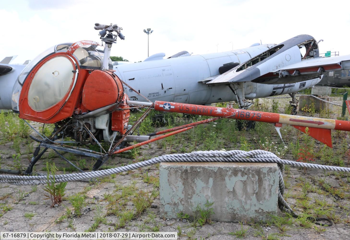 67-16879, 1967 Hughes TH-55A Osage C/N 78-0986, TH-55A at Russell