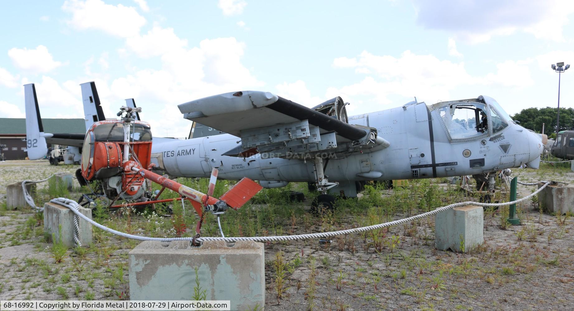 68-16992, 1968 Grumman OV-1D Mohawk C/N 62D, OV-1D at Russell
