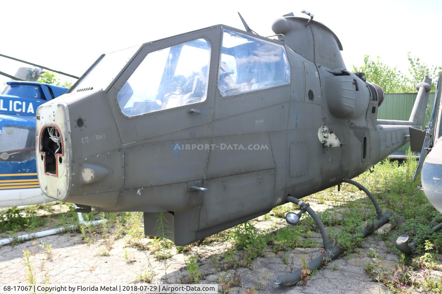 68-17067, 1968 Bell AH-1F Cobra C/N 20795, AH-1F at Russell