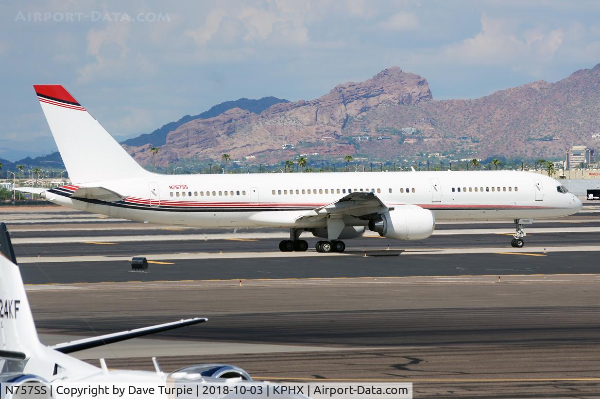 N757SS, 1983 Boeing 757-236 C/N 22176, Now without the Houston Rocket's logo on the vertical stabilizer.