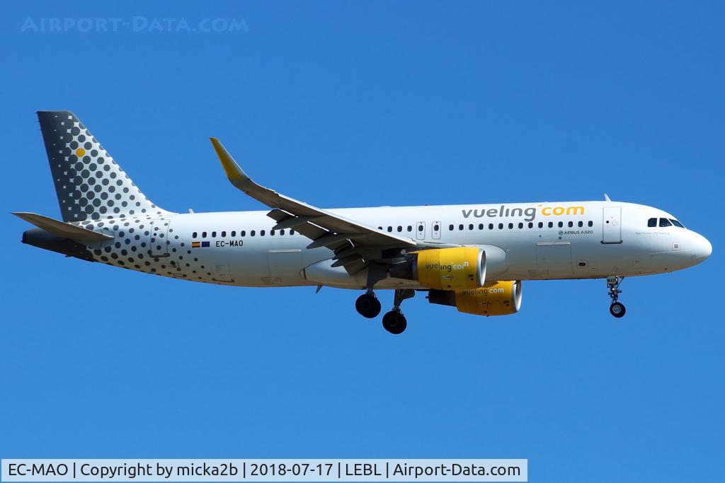 EC-MAO, 2014 Airbus A320-214 C/N 6081, Landing