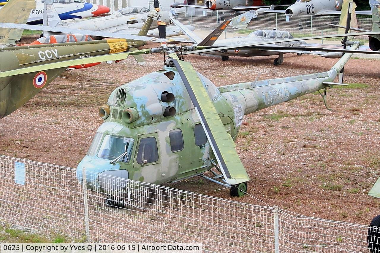 0625, Mil Mi-2M C/N 560625038, Mil Mi-2M, Savigny-Les Beaune Museum