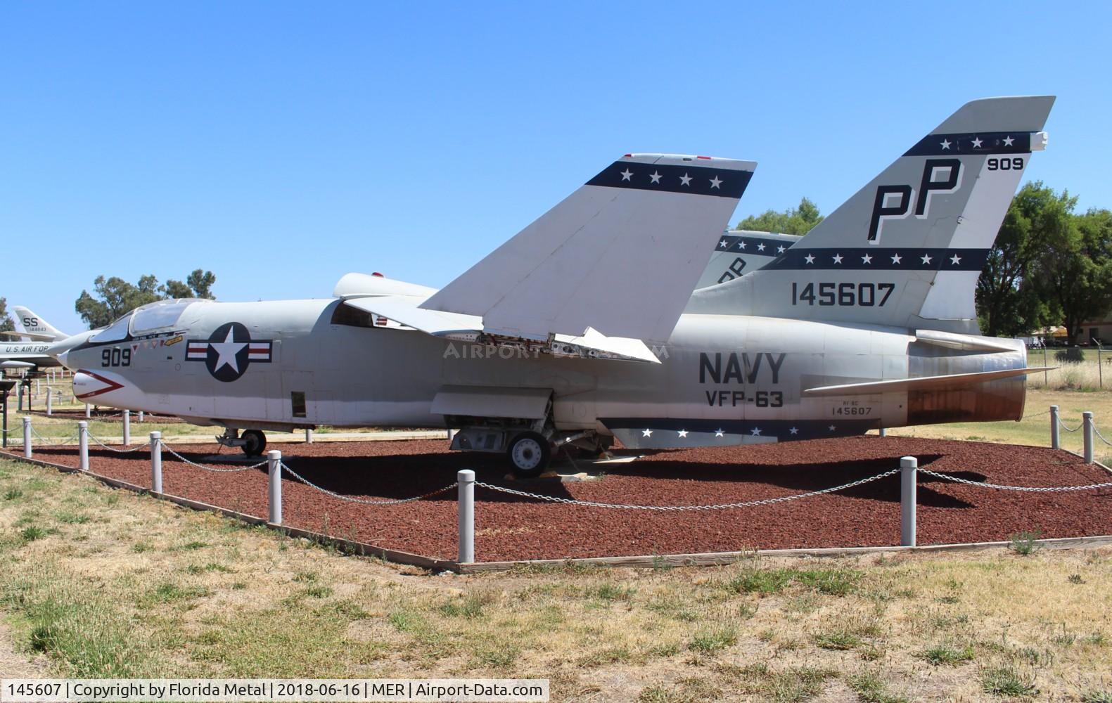 145607, Vought RF-8G Crusader C/N 284, RF-8G