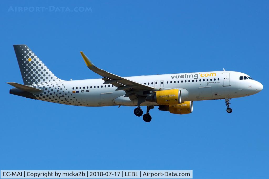 EC-MAI, 2014 Airbus A320-214 C/N 6045, Landing