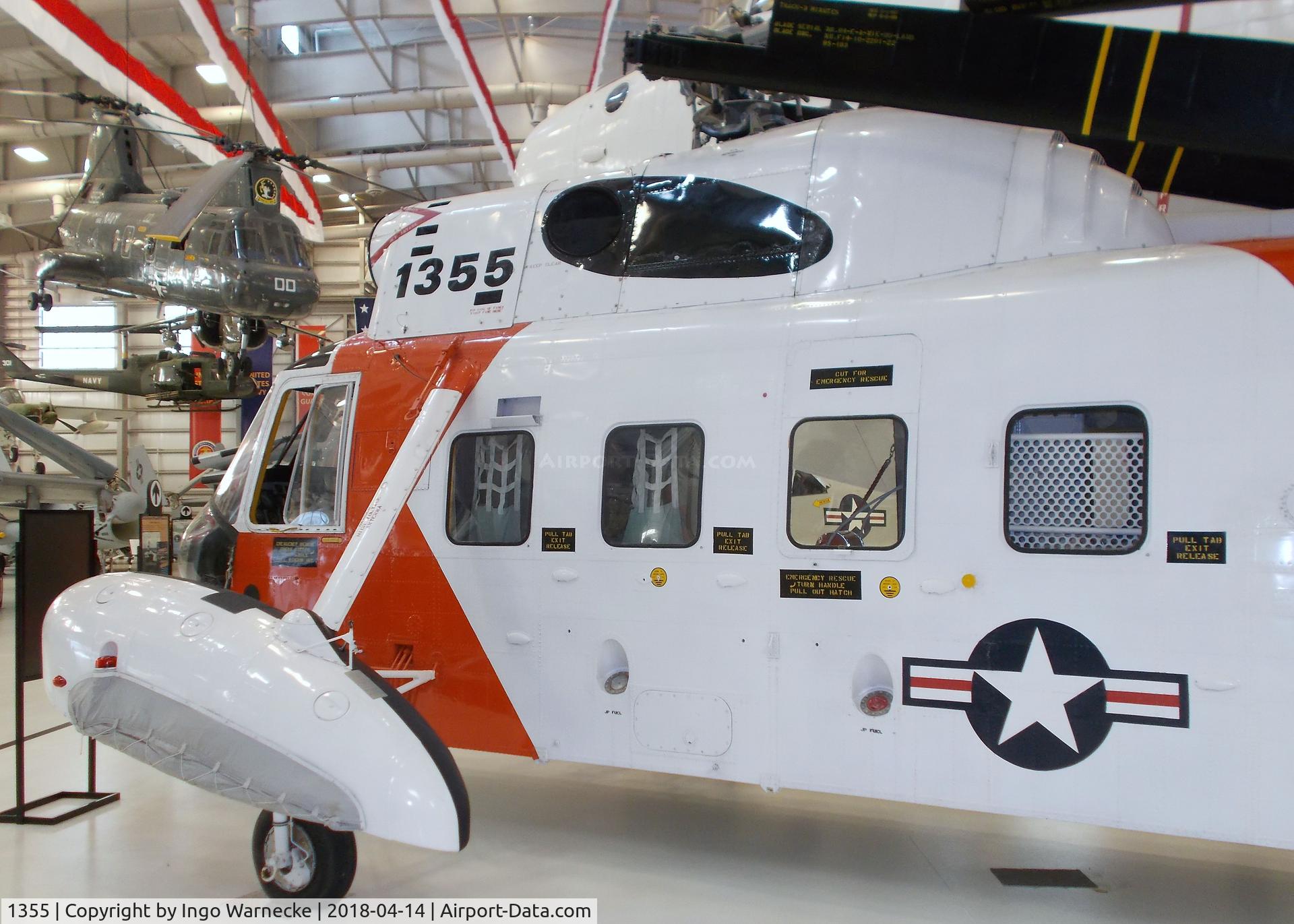 1355, Sikorsky HH-52A Sea Guard C/N 62.024, Sikorsky HH-52A Sea Guardian at the NMNA, Pensacola FL