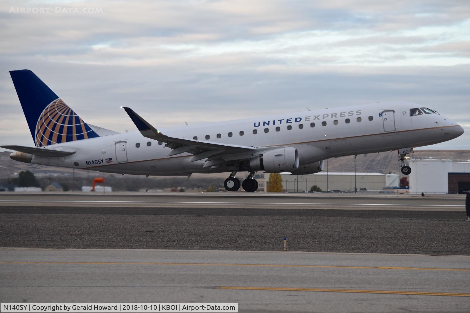 N140SY, 2015 Embraer 175LR (ERJ-170-200LR) C/N 17000470, Take off from RWY 28R.