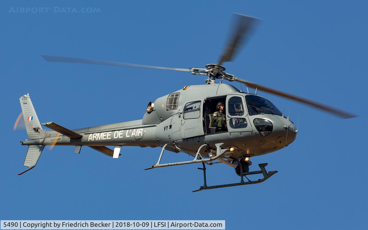 5490, Aérospatiale AS-555AN Fennec C/N 5490, on final