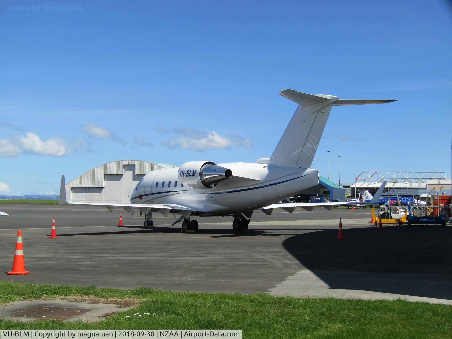VH-BLM, 1999 Bombardier Challenger 604 (CL-600-2B16) C/N 5407, regular(ish) to AKL