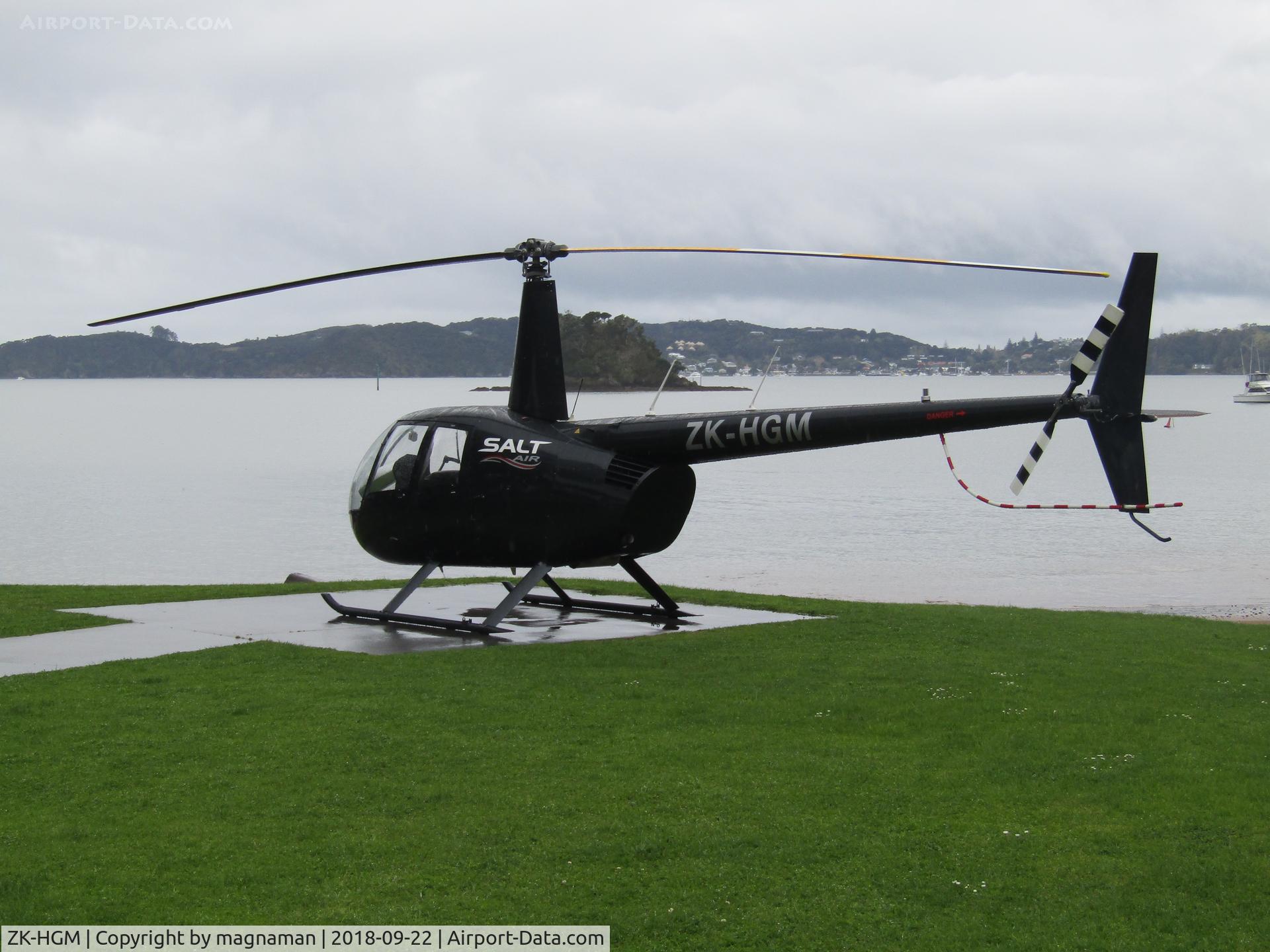 ZK-HGM, 2004 Robinson R44 II C/N 10401, At Bay of Islands - Pahia