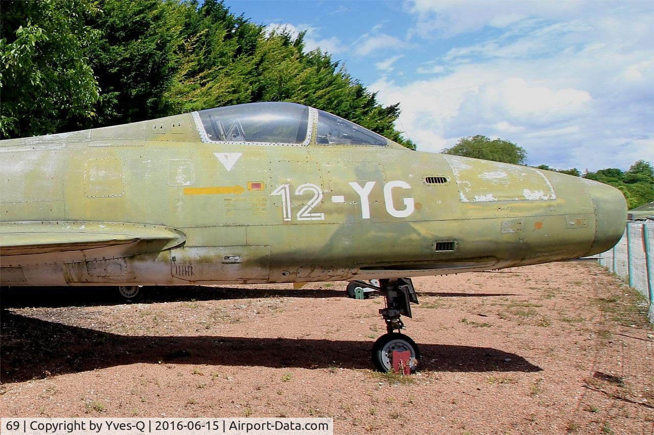 69, Dassault Super Mystere B.2 C/N 69, Dassault Super Mystere B.2, Savigny-Les Beaune Museum