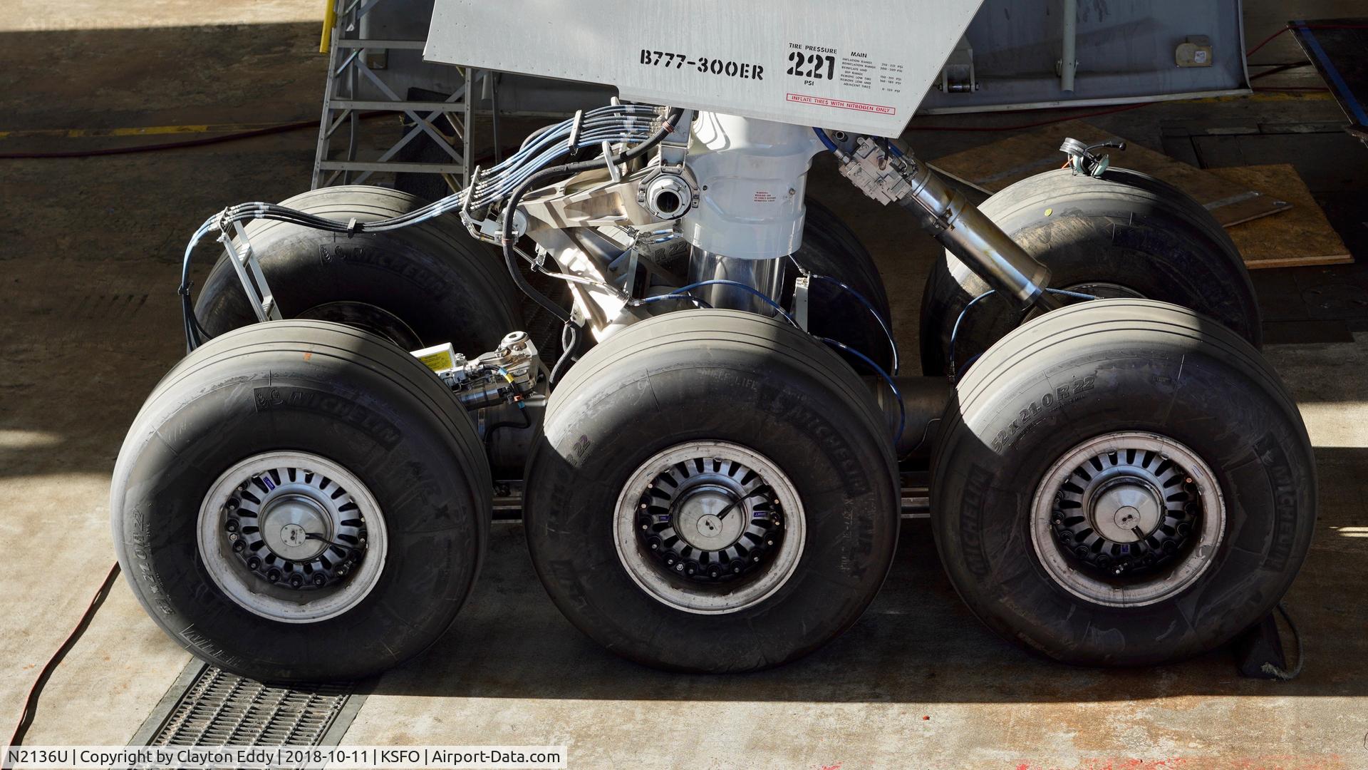 N2136U, 2017 Boeing 777-300/ER C/N 62648, SFO 2018.