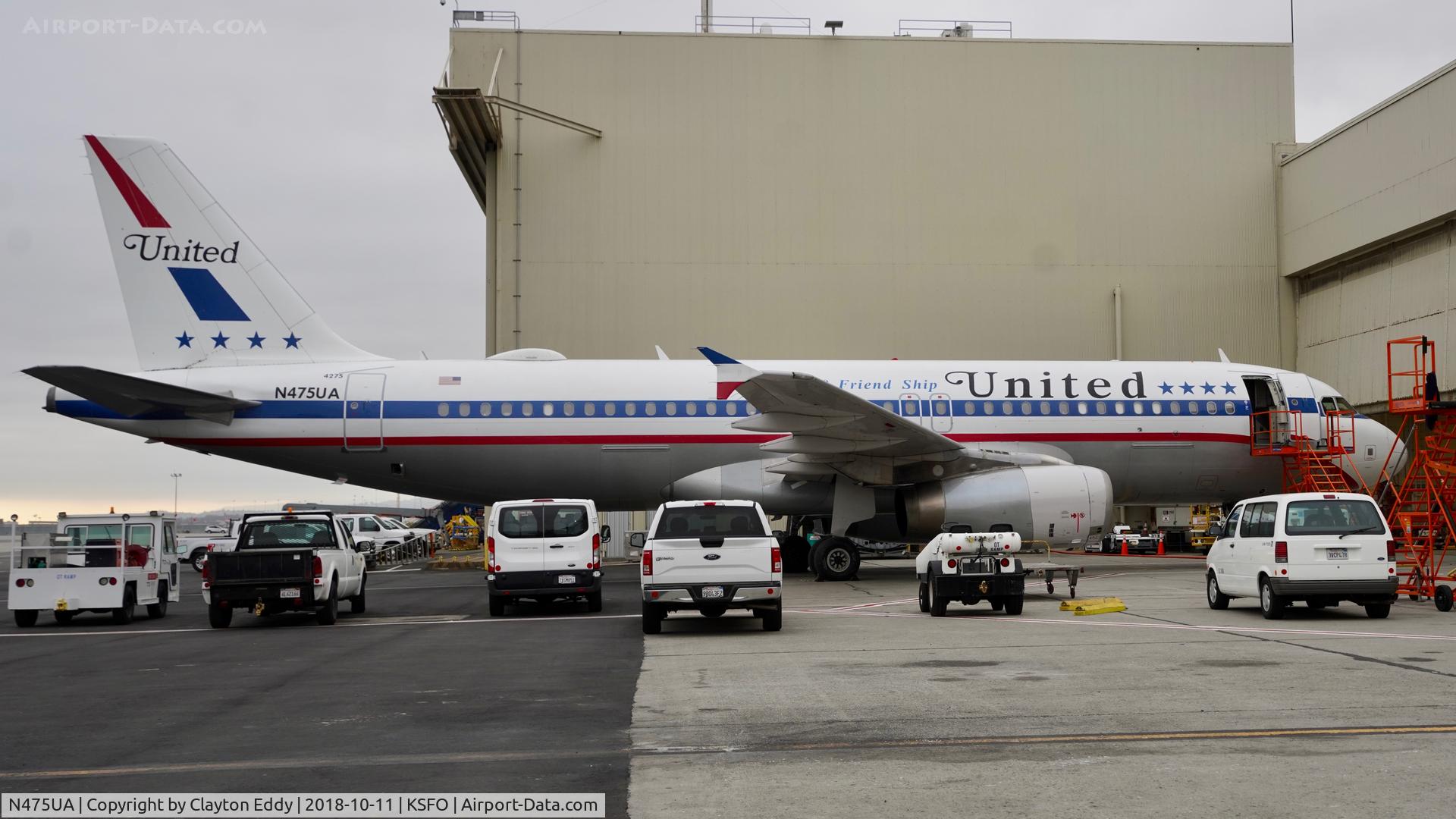 N475UA, 2001 Airbus A320-232 C/N 1495, SFO 2018.