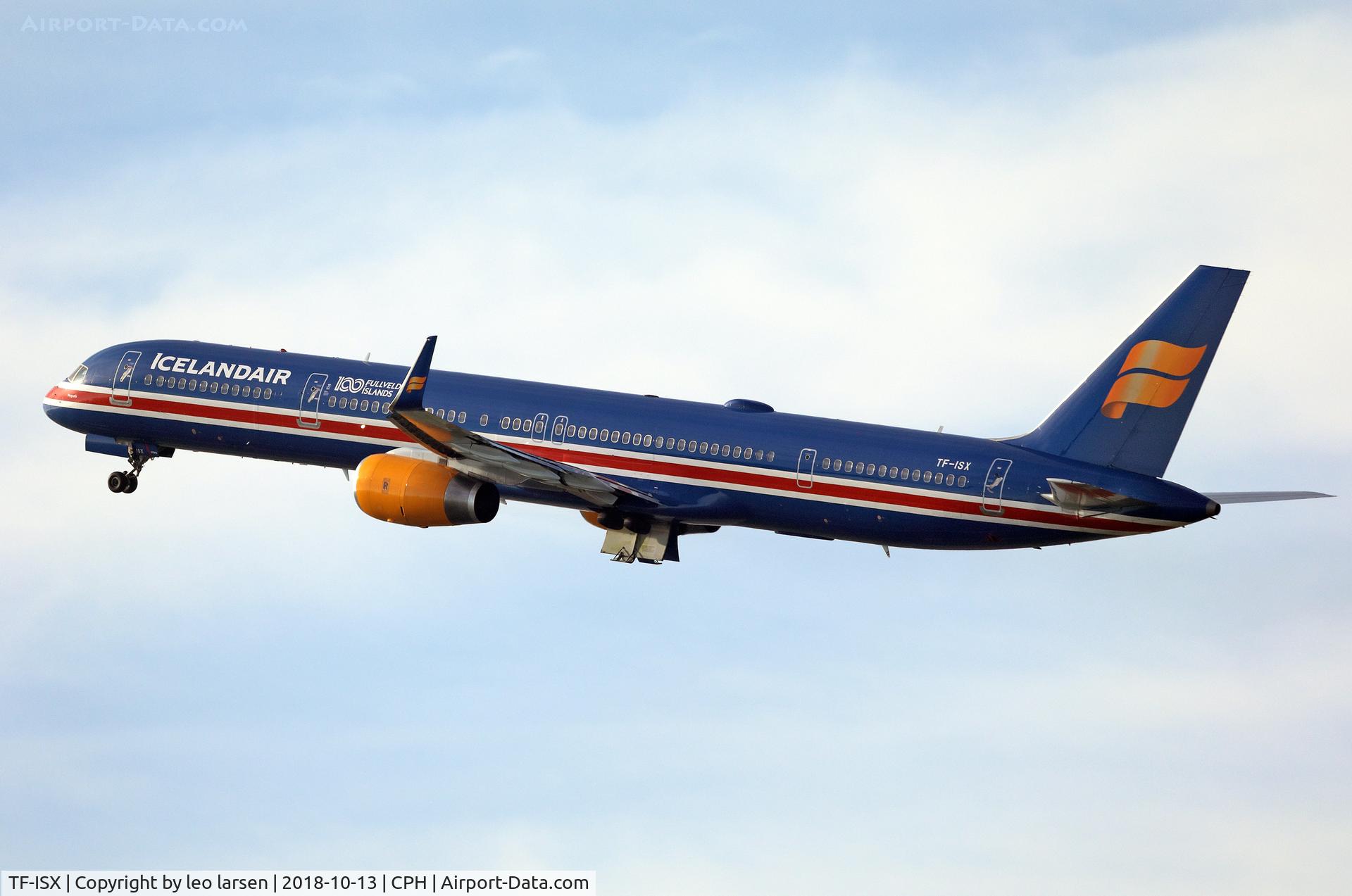 TF-ISX, 2000 Boeing 757-3E7 C/N 30179, Copenhagen 13.10.2018 in 100 th centenary livery.