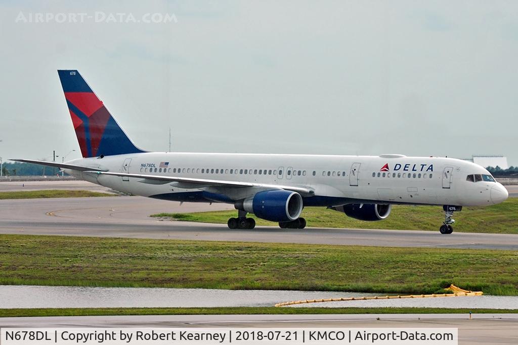 N678DL, 1998 Boeing 757-232 C/N 25983, Taxiing in after arrival