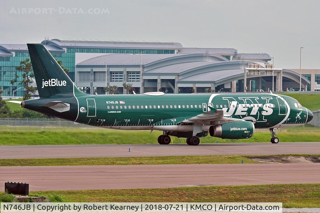 N746JB, 2008 Airbus A320-232 C/N 3622, Taxiing out for departure