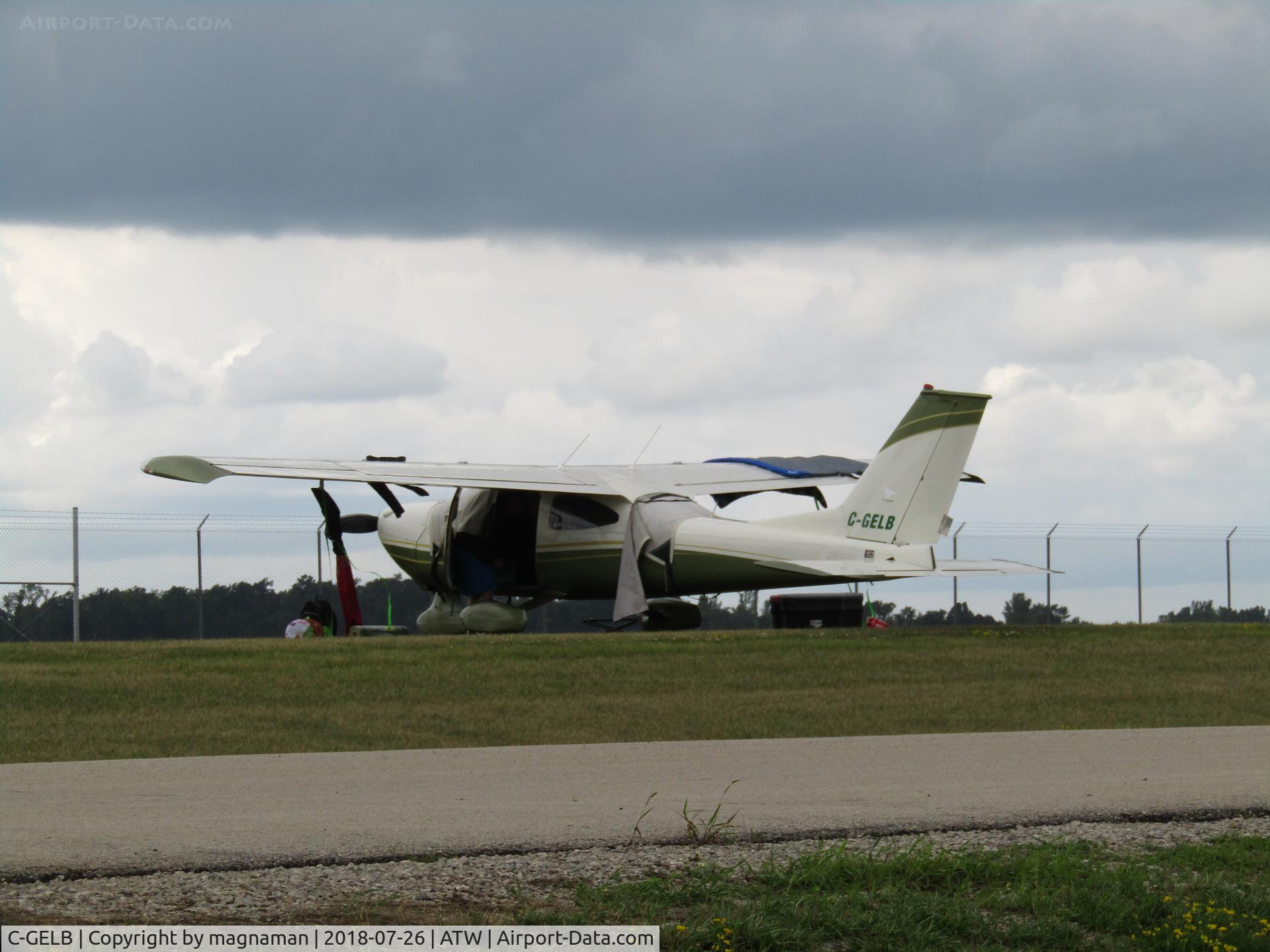 C-GELB, 2005 Pohl 177 Canary C/N 001, at appleton for OSH 18