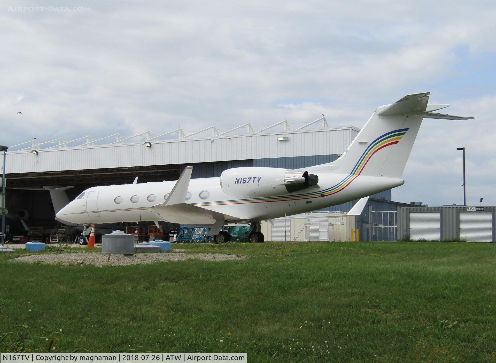 N167TV, 2004 Gulfstream Aerospace G-IV C/N 1533, at gulfstream facility