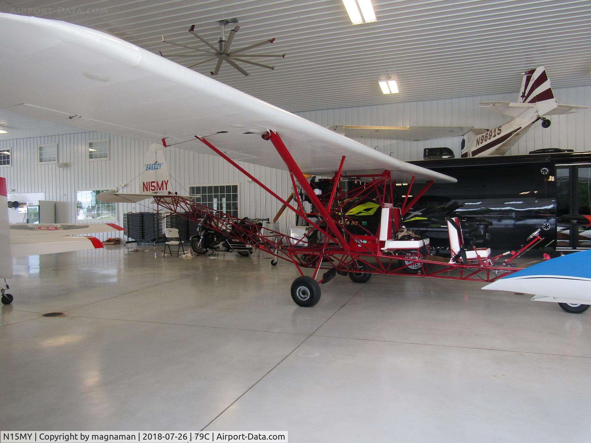N15MY, 2008 Breezy RLU-1 C/N M148361JB, cool aircraft keeping out of breeze in hangar