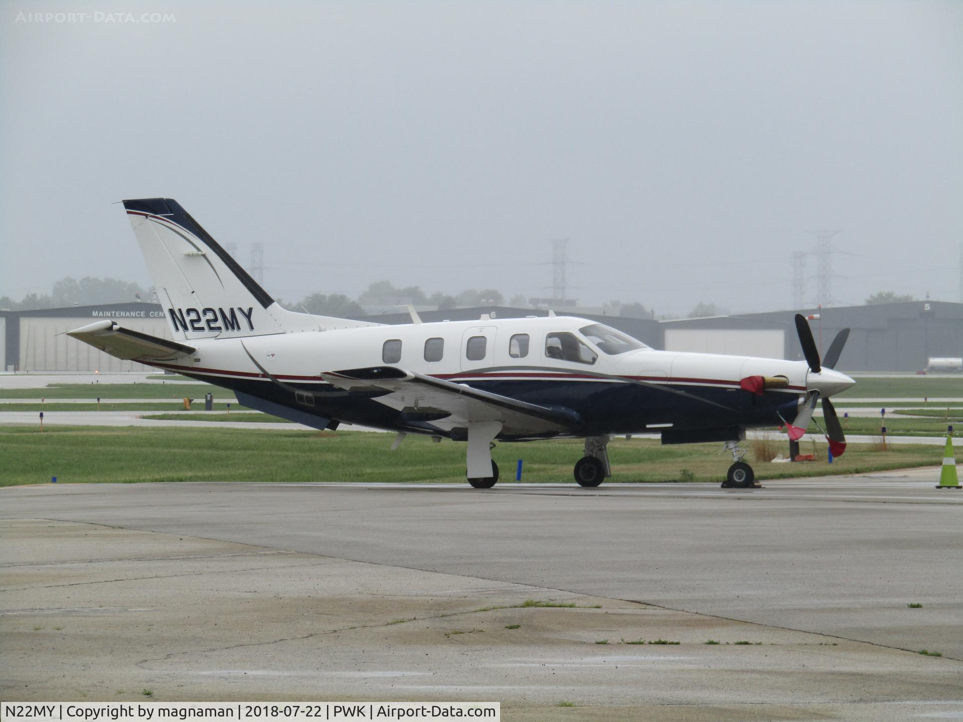 N22MY, 2008 Socata TBM-700 C/N 443, on apron in gloomy chicago