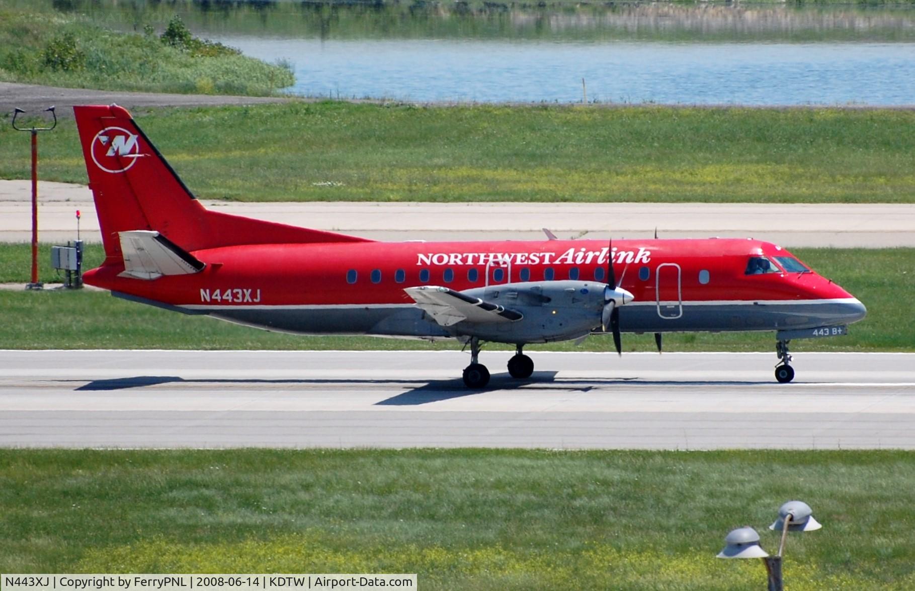 N443XJ, 1998 Saab 340B C/N 340B-443, Mesaba/Northwest Airlink Saab 340