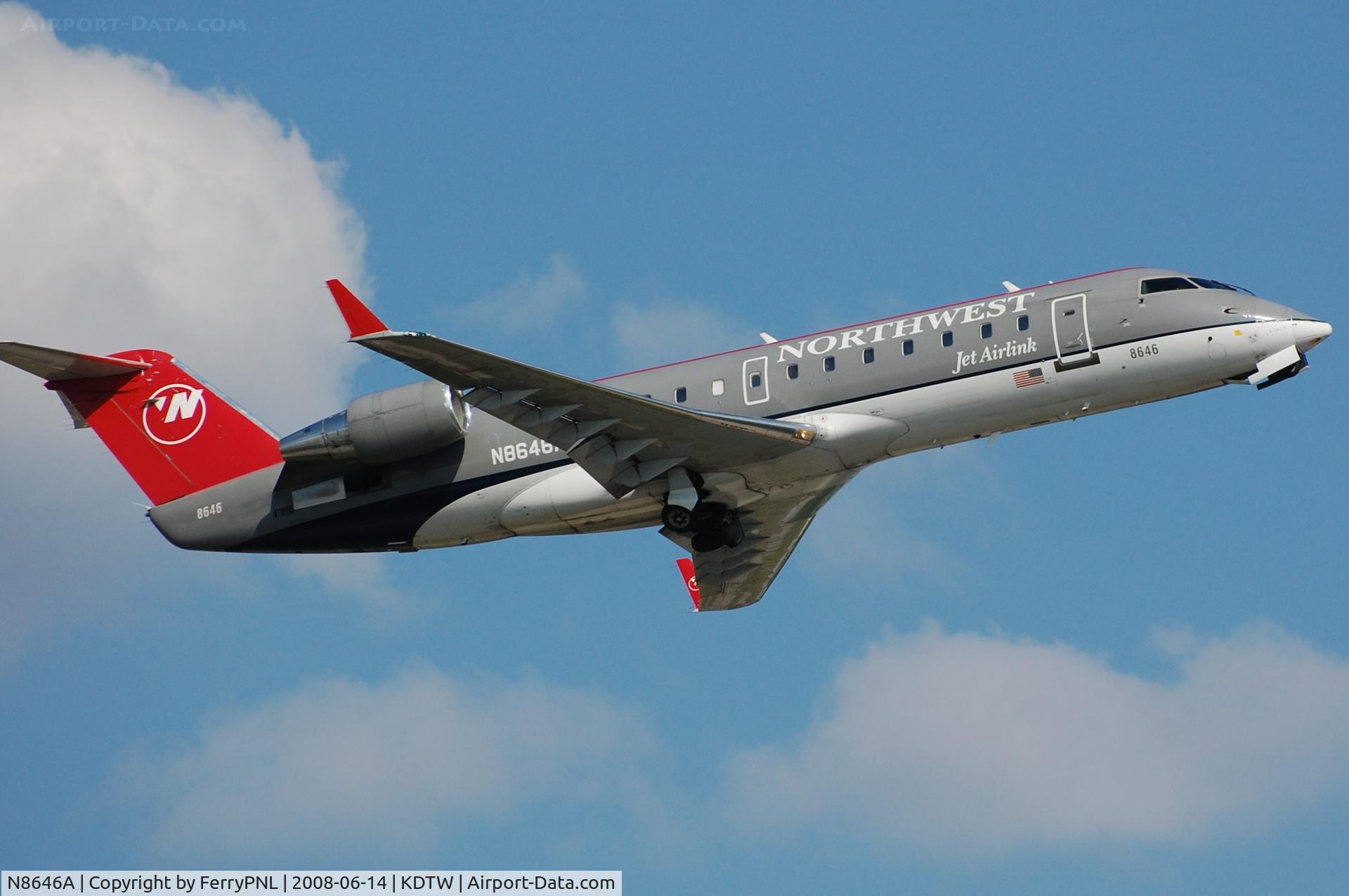 N8646A, 2002 Canadair CRJ-440 (CL-600-2B19) Regional Jet C/N 7646, NWA Airlink CL200