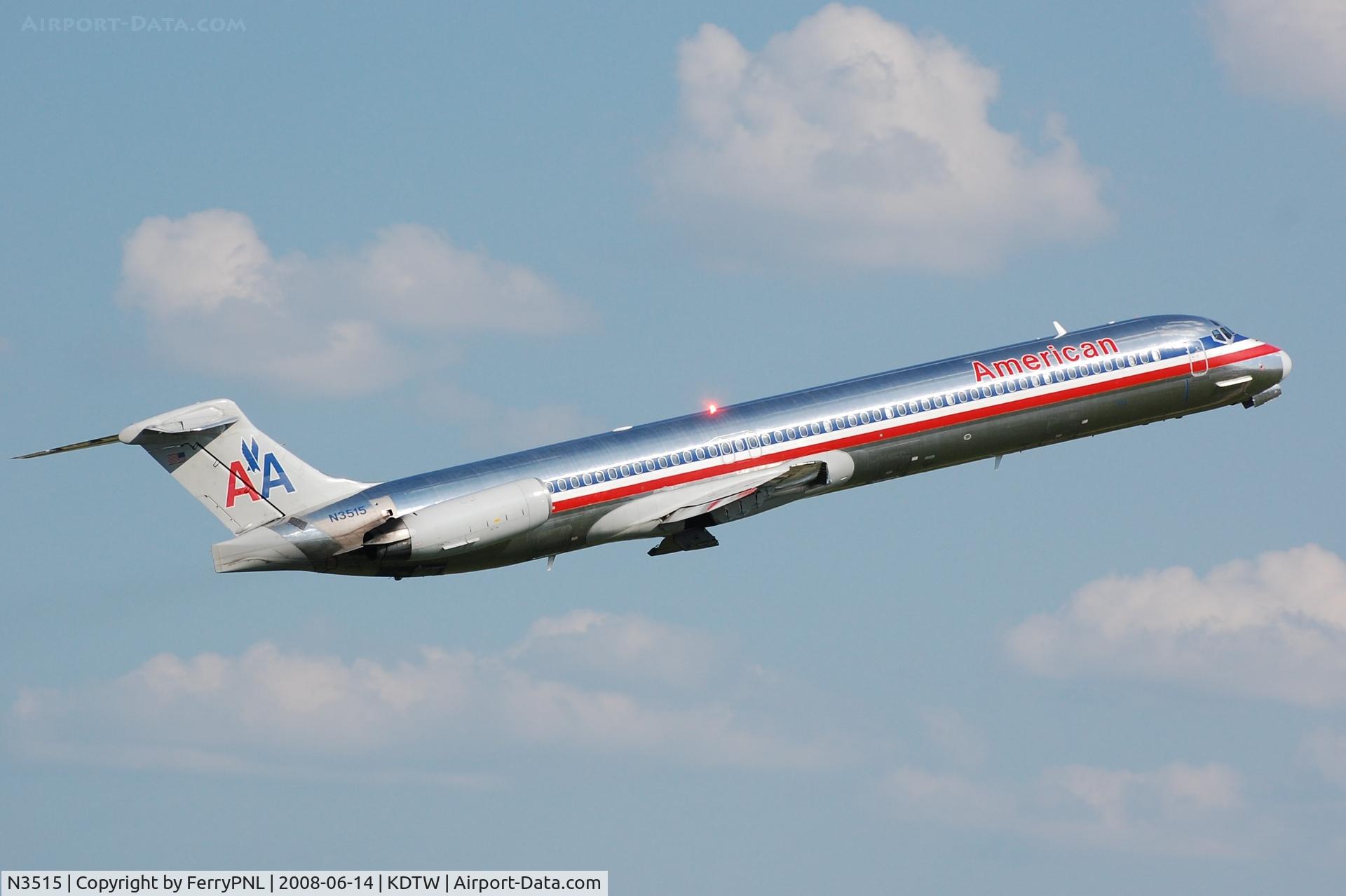 N3515, 1990 McDonnell Douglas MD-82 (DC-9-82) C/N 49892, American MD82 taking-off.