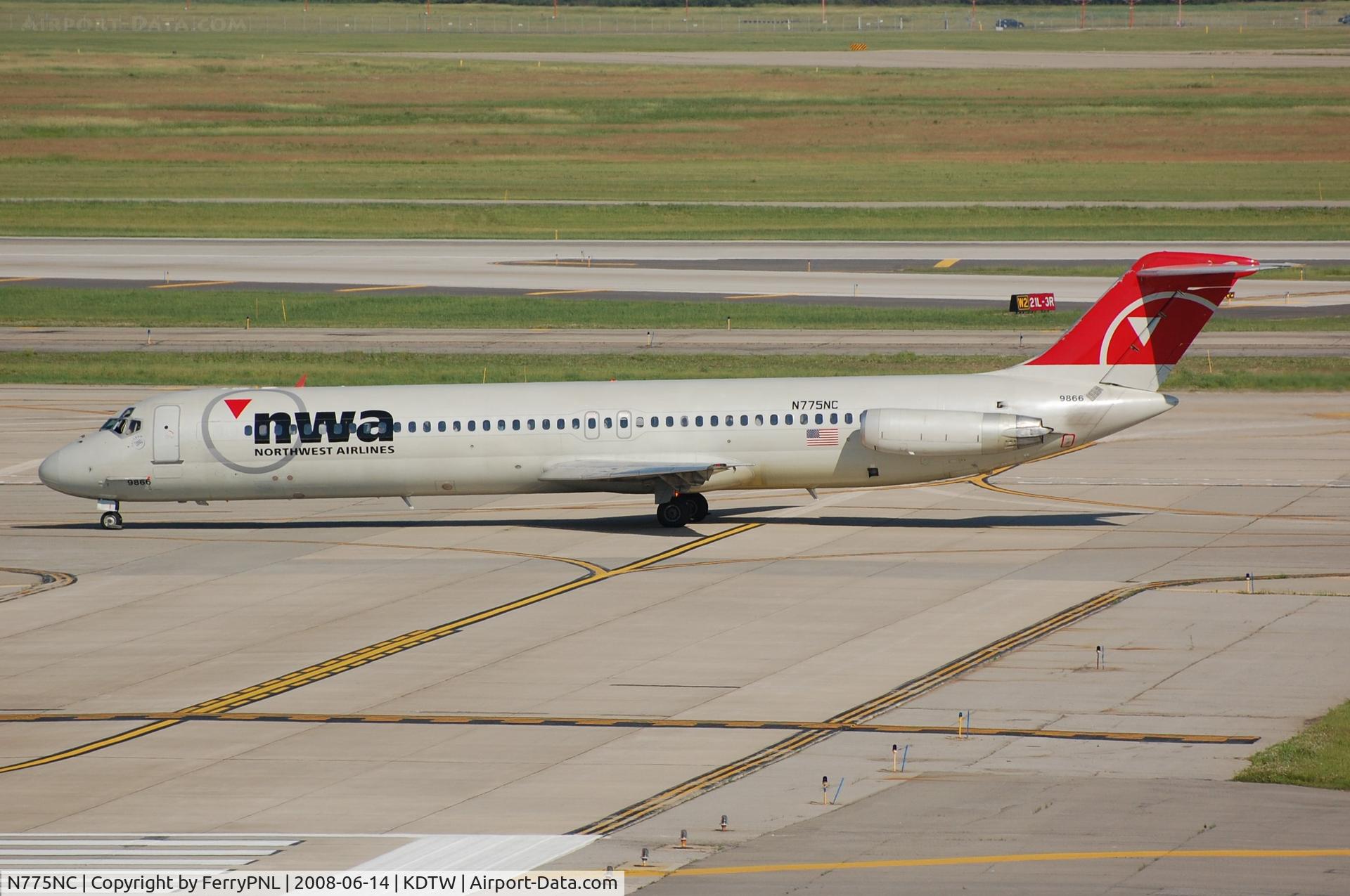 N775NC, 1979 McDonnell Douglas DC-9-51 C/N 47785, Northwest DC-9-51 taxying past