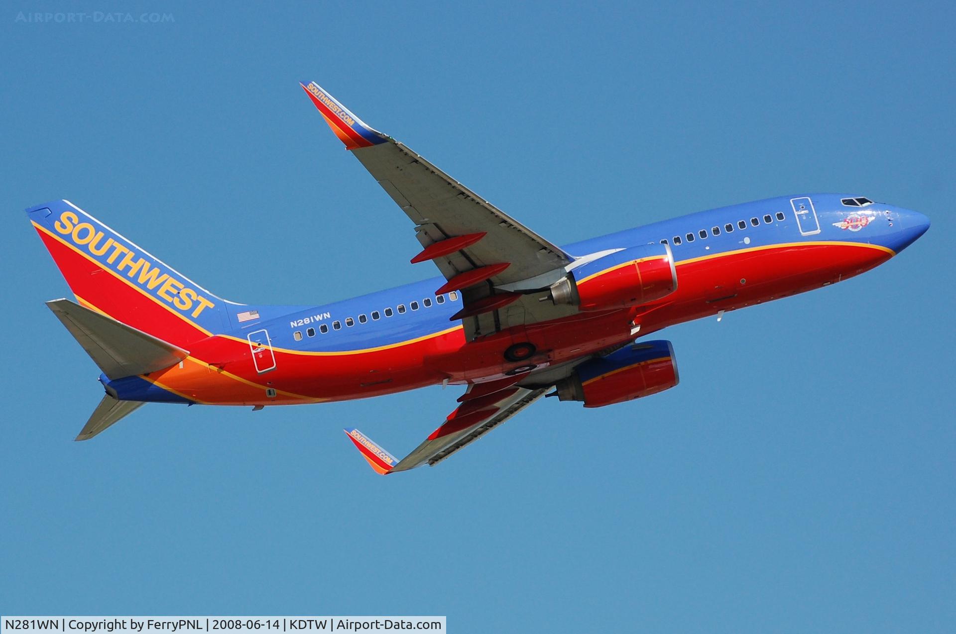 N281WN, 2007 Boeing 737-7H4 C/N 36528, 500th B737 departing DTW