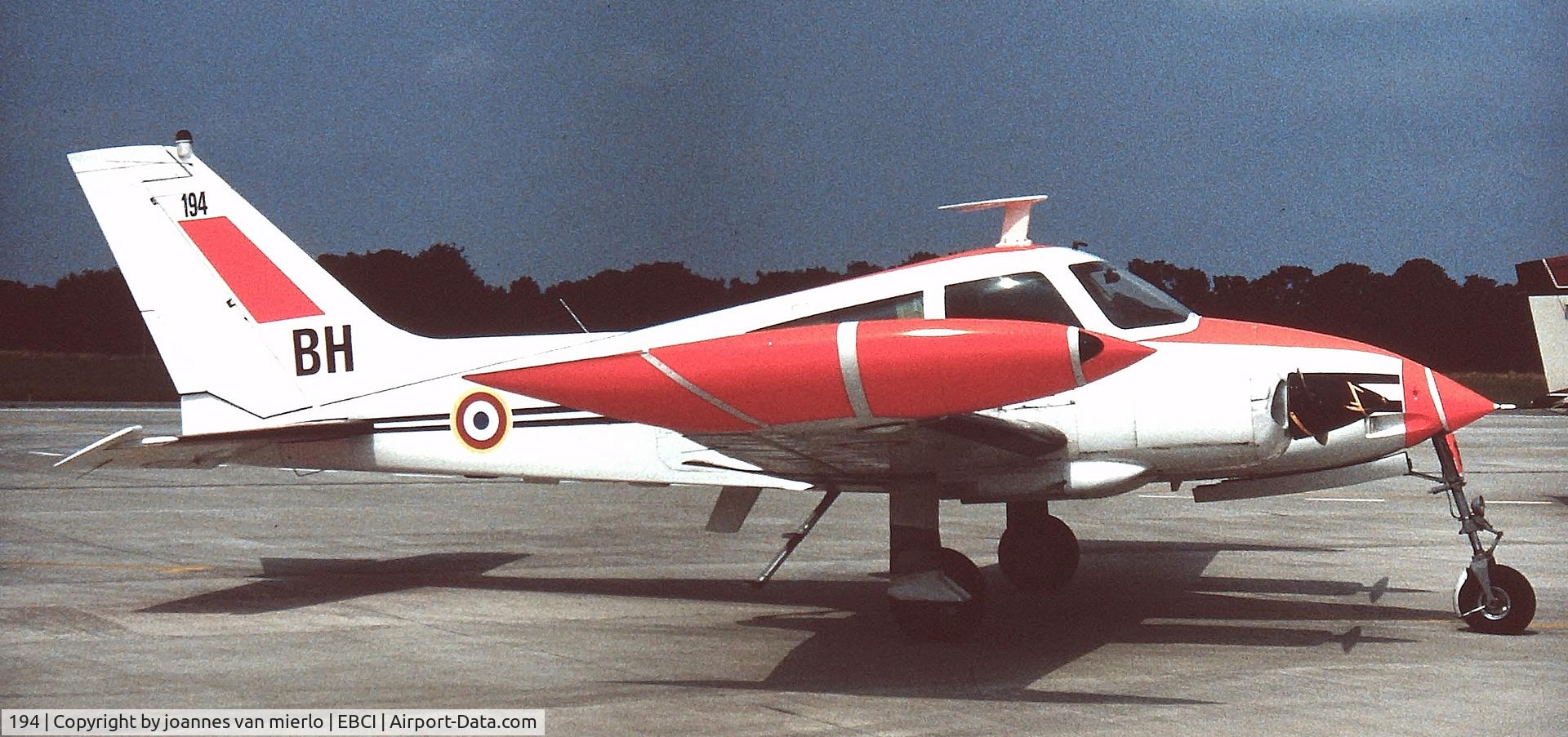194, Cessna 310N C/N 310N-0194, '80s Charleroi, Belgium scan/slide