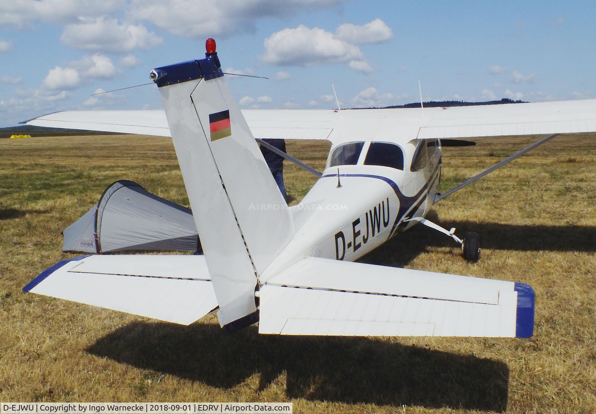 D-EJWU, Reims F172H Skyhawk Skyhawk C/N 0417, Cessna (Reims) F172H Skyhawk at the 2018 Flugplatzfest Wershofen