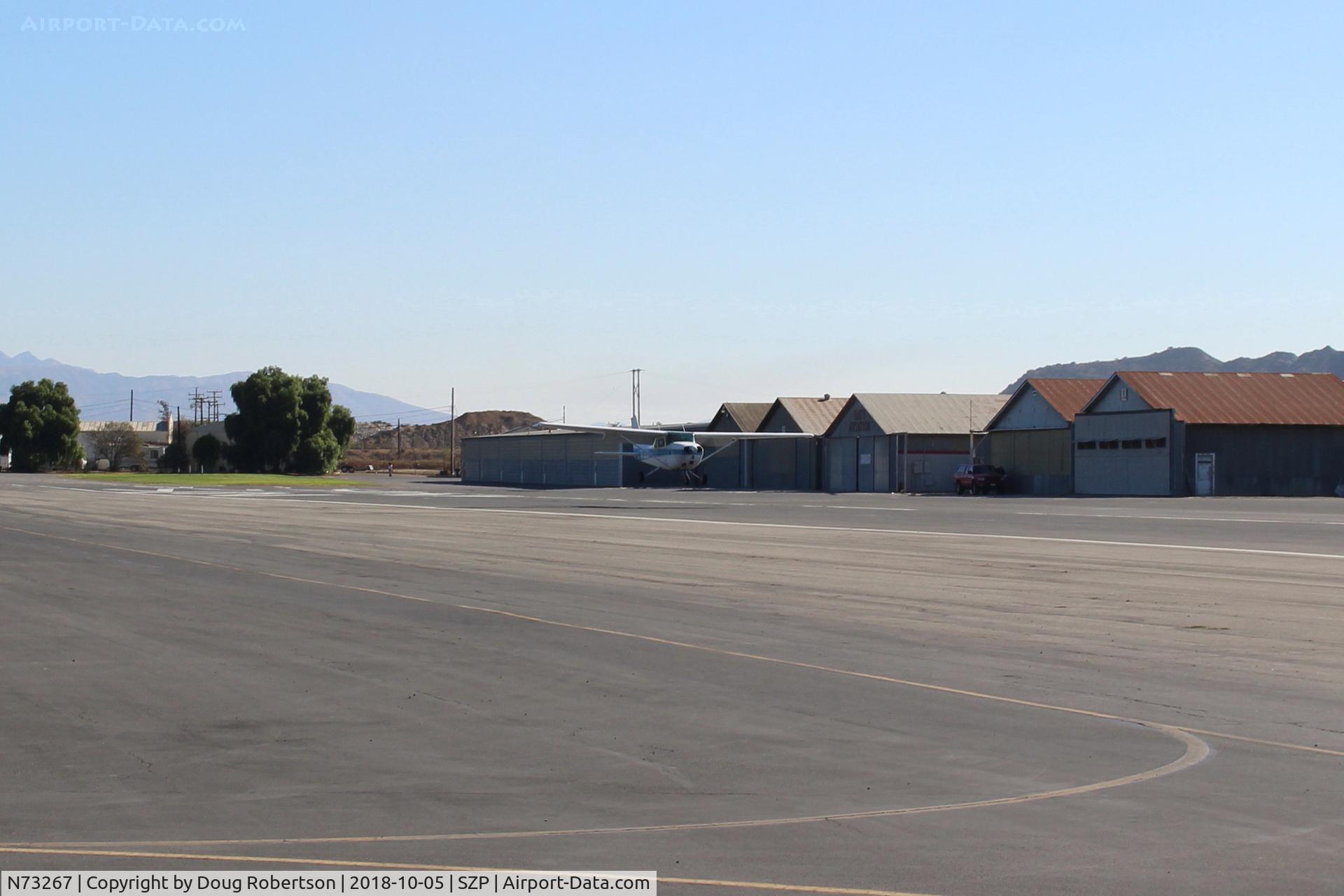N73267, 1976 Cessna 172M C/N 17267344, 1976 Cessna 172M SKYHAWK, Lycoming O-320-E2D 150 Hp, landing near touchdown Rwy 22