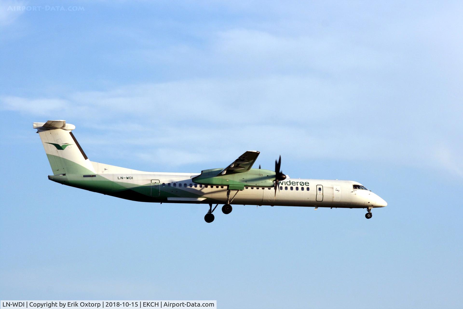 LN-WDI, 2009 De Havilland Canada DHC-8-402Q Dash 8 C/N 4286, LN-WDI landing rw 22L