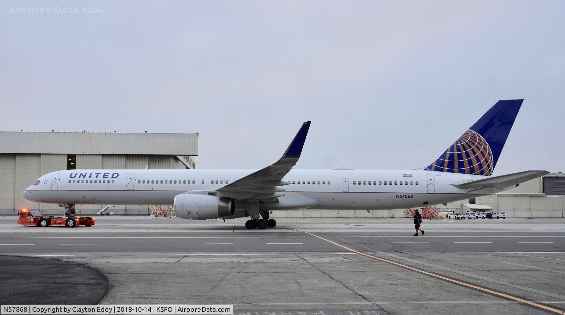 N57868, 2002 Boeing 757-33N C/N 32590, SFO 2018.