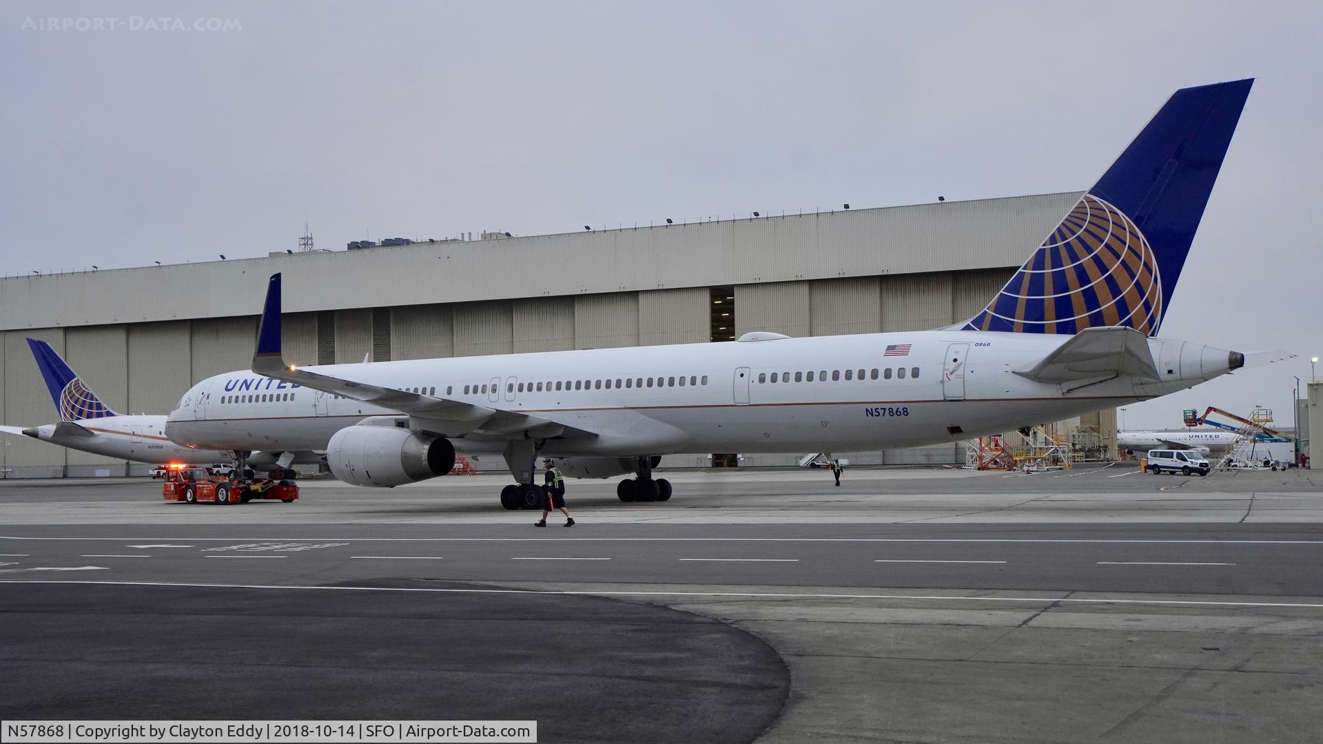 N57868, 2002 Boeing 757-33N C/N 32590, SFO 2018.