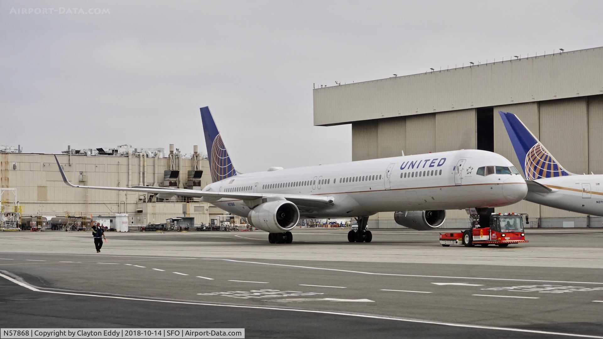 N57868, 2002 Boeing 757-33N C/N 32590, SFO 2018.