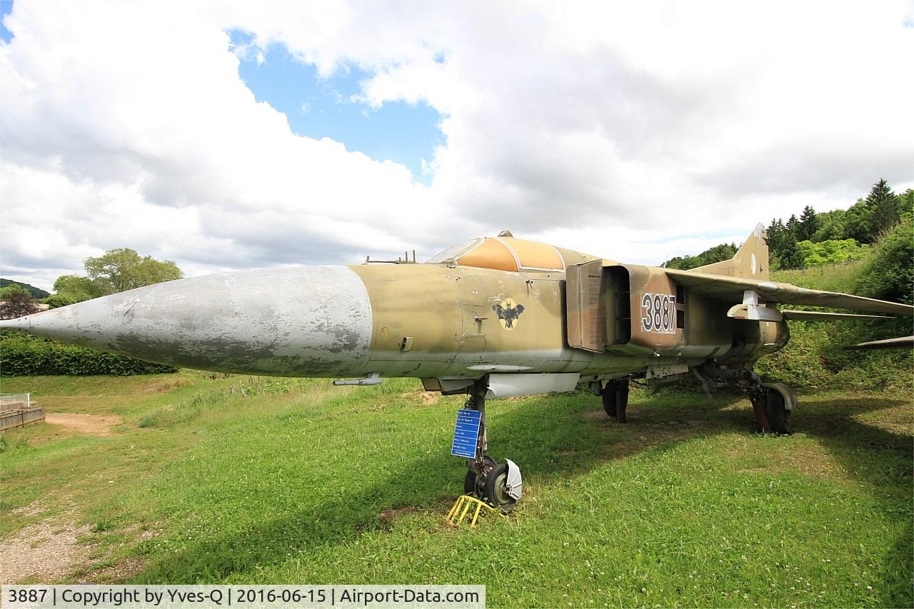 3887, Mikoyan-Gurevich MiG-23MF C/N 0390213887, Mikoyan-Gurevich MiG-23MF, Savigny-Les Beaune Museum
