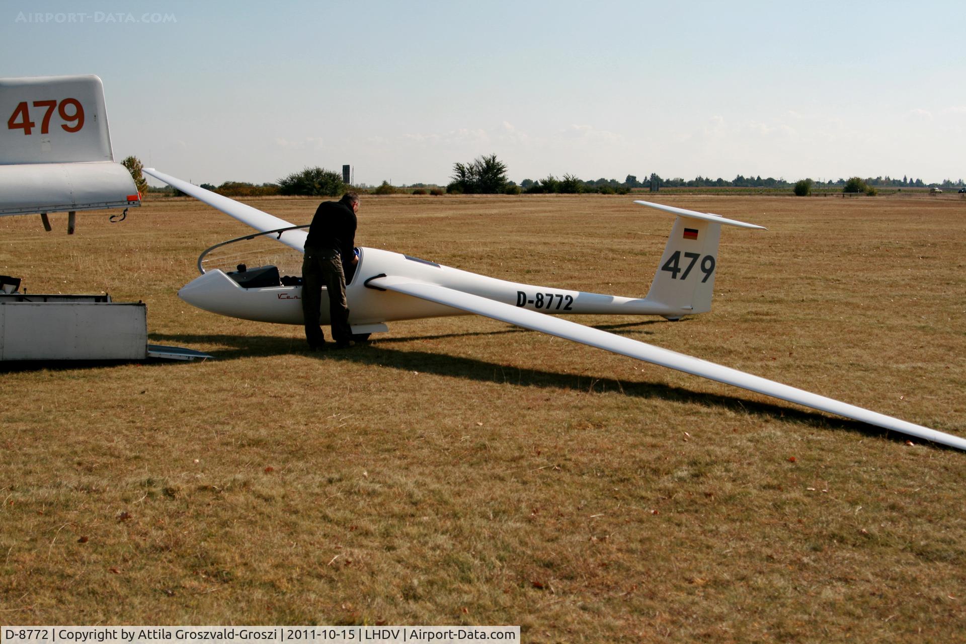 D-8772, 1983 Schempp-Hirth Ventus B/16.6 C/N 10/141, LHDV Dunaújváros Airport, Hungary