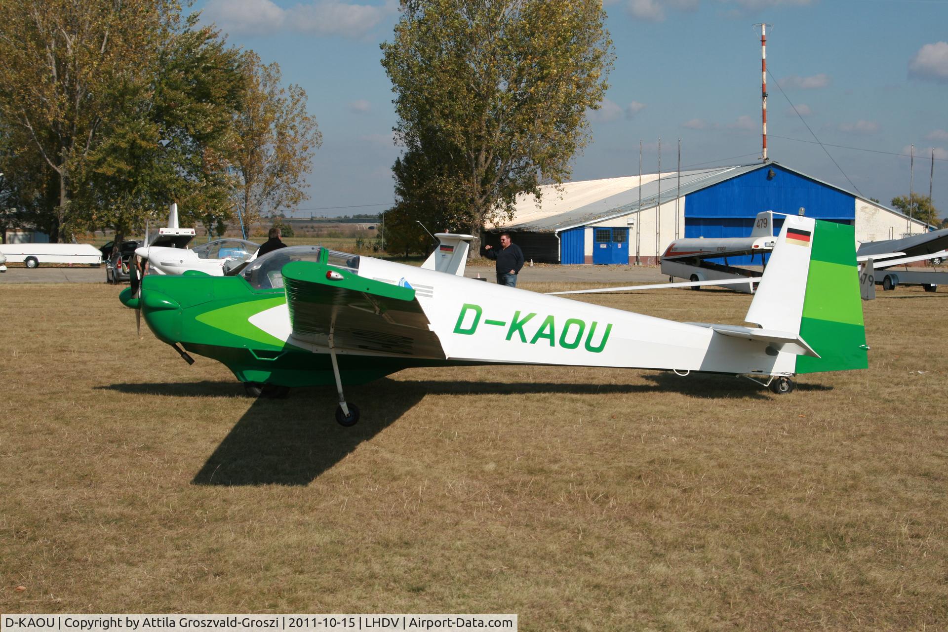 D-KAOU, 1972 Scheibe SF-25C Falke 1700 C/N 4234, LHDV Dunaújváros Airport, Hungary